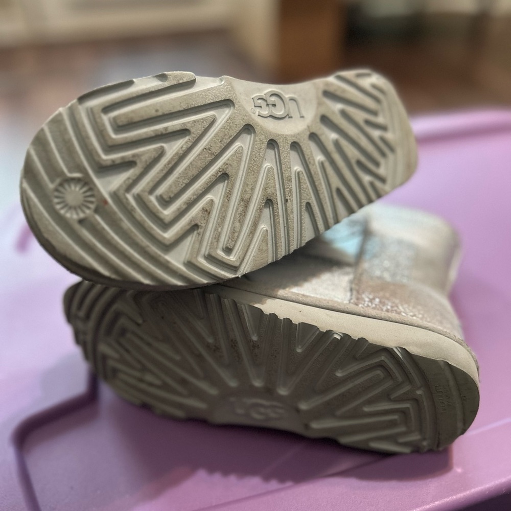 Silver patchwork -UGG KIDS CLASSIC SHORT II PATCHWORK - Picture 3 of 6